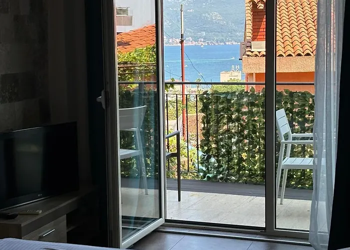 The Old Town Viewpoint Apartments